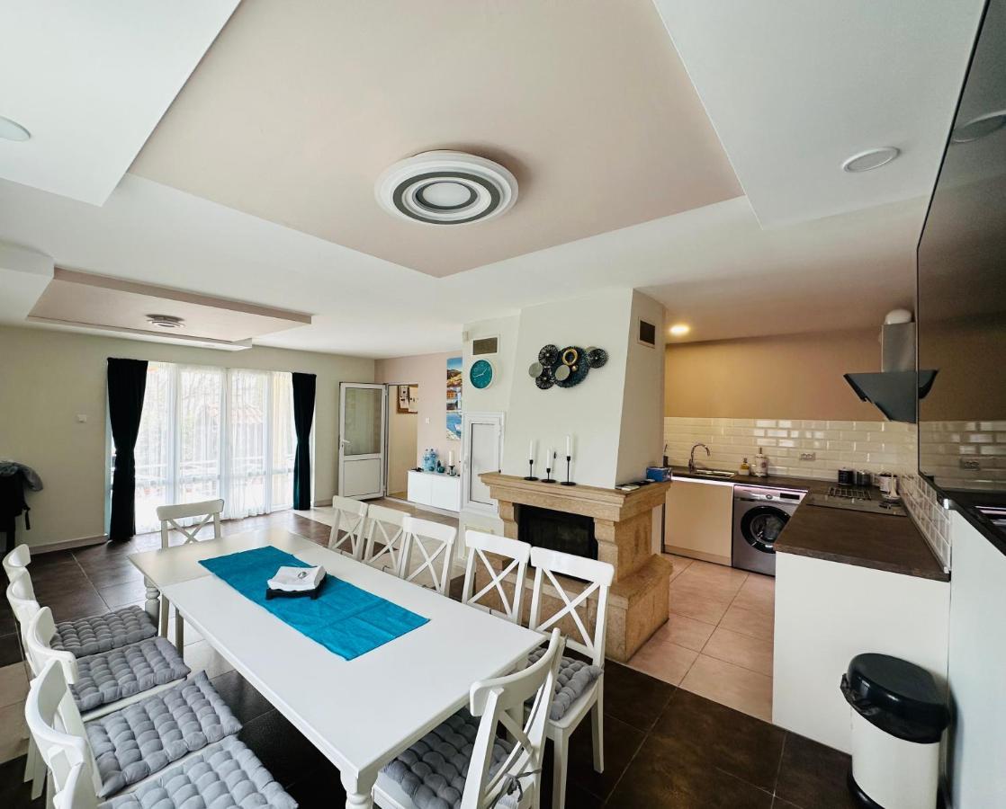 Villa Holiday Балчик Экстерьер фото