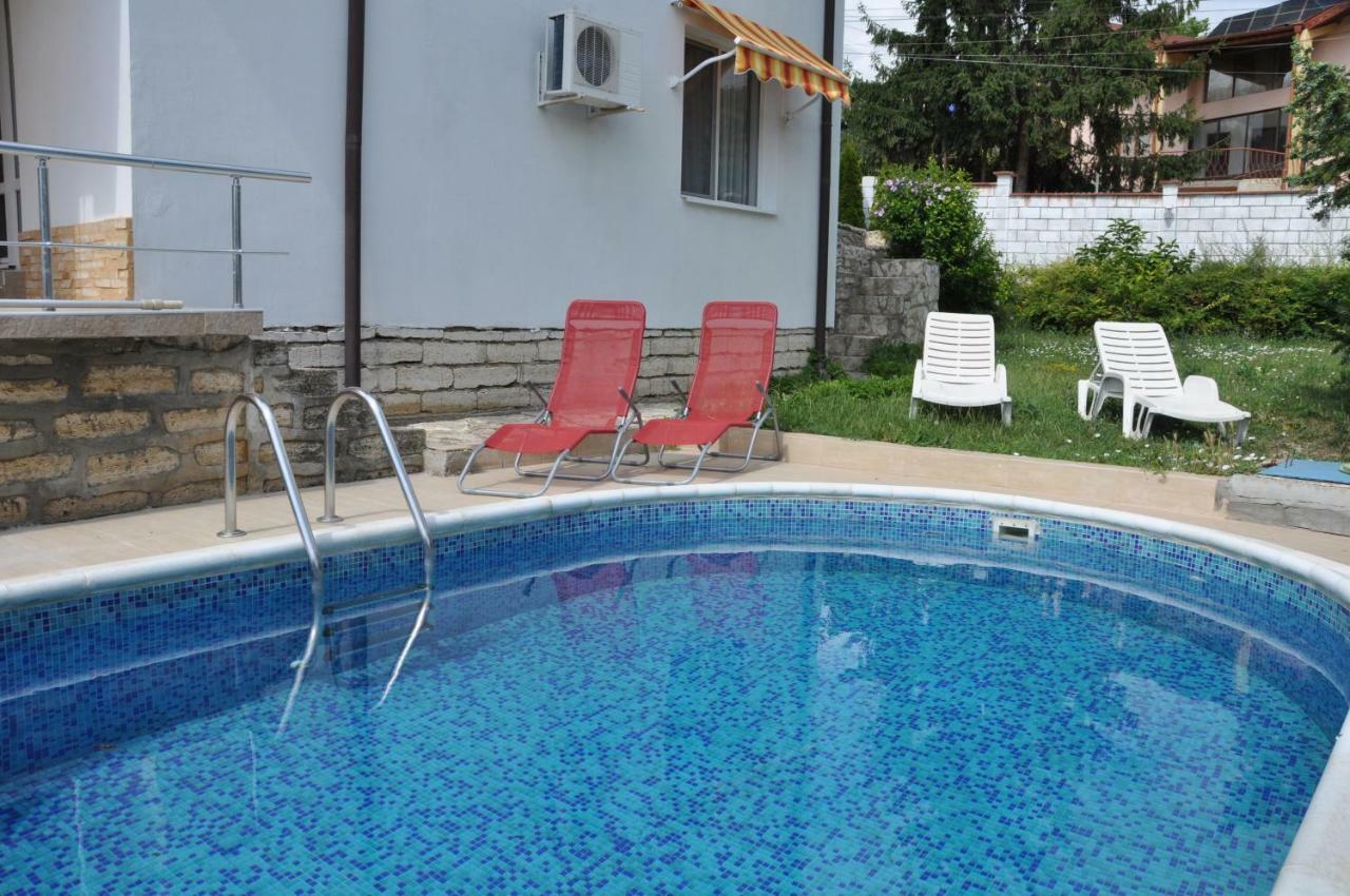 Villa Holiday Балчик Экстерьер фото